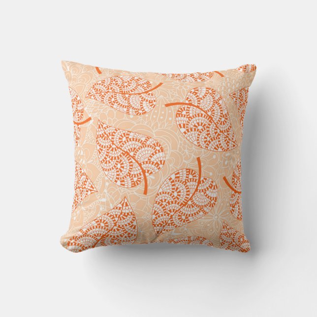 Autumn background. Leaf seamless patternbackground Throw Pillow (Front)