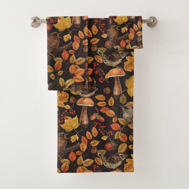 Autumn leaves, berries, mushrooms and wrens bath towel set (Insitu)
