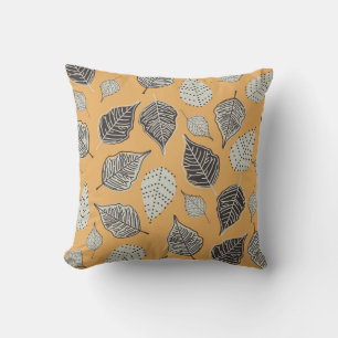 Autumn leaves, seamless vintage pattern. throw pillow