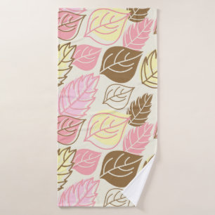 Autumn Splendour: Leaf Seamless Pattern Bath Towel