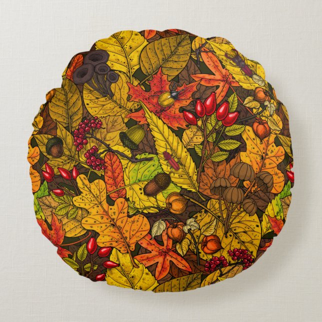Autumn treasures round pillow (Front)