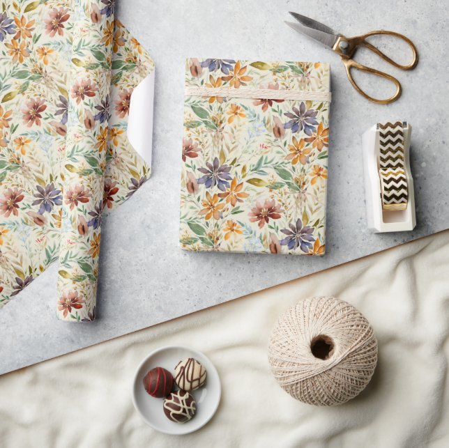 Autumn wildflowers pattern wrapping paper (Crafts)