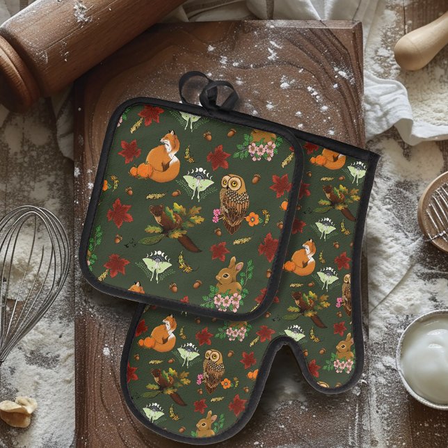 Autumn woodland Forest Animal Green Pattern  Oven Mitt & Pot Holder Set (Creator Uploaded)