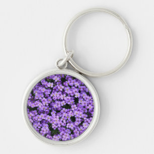 Avec porte-clés violettes