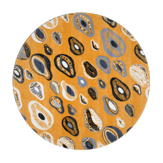 Avocado Love: Organic Vintage Style Cutting Board