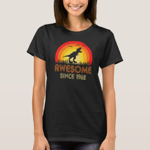 Awesome Since 1962 Retro 60th Birthday Vintage 60 T-Shirt