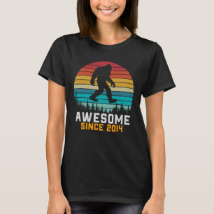 Awesome since 2014   Birthday Bigfoot Retro T-Shirt