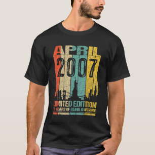 Awesome Since April 2007 15th Birthday Vintage Ret T-Shirt