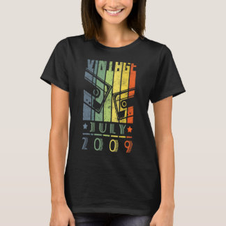 Awesome Since July 2009 13 Years Old 13th Birthday T-Shirt
