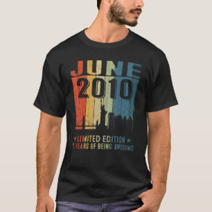 Awesome Since June 2010 12th Birthday Vintage Retr T-Shirt