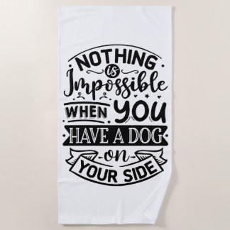 Ayez un chien sur votre serviette de chien côté