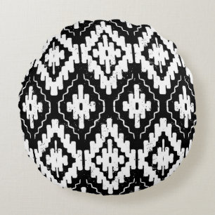 Aztec Black-White: Vintage Ethnic Print. Round Pillow