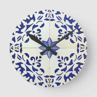 azulejos round clock