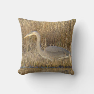 B19 Juvenile Blue Heron Throw Pillow