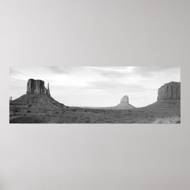 B&W Monument Valley 4 Poster (Front)
