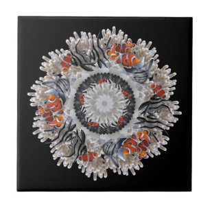 B&W w clown 30 x 30 Tile