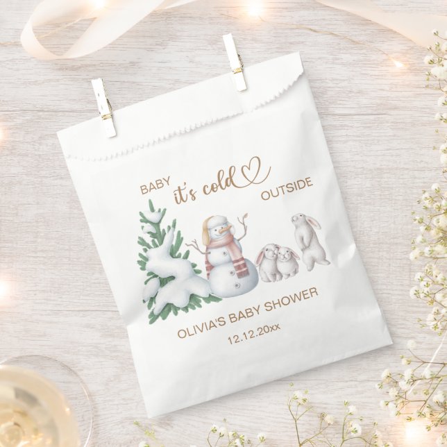 Baby its cold outside. Baby Shower Favour Bag (Clipped)