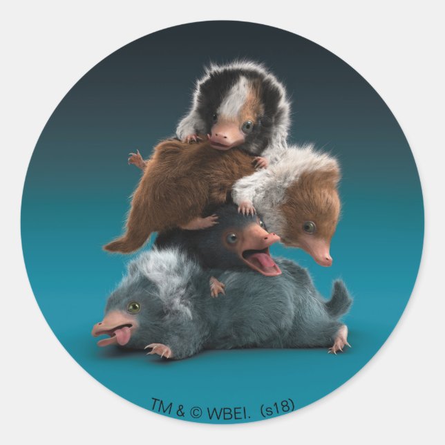 Baby NIFFLER™ Pile Classic Round Sticker (Front)