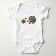 Baby rompertje with egeltjes