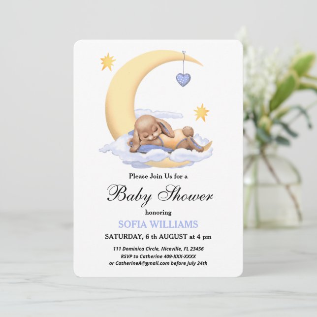 Baby shower invitation avec un adorable lapin. (Debout devant)
