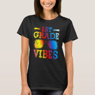 Back To School 1st Grade Vibes First Day Teacher T-Shirt