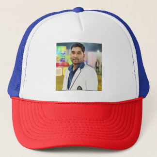"Bada Bhai : Ek Tasveer ka Jadoo, Casquette Topi k