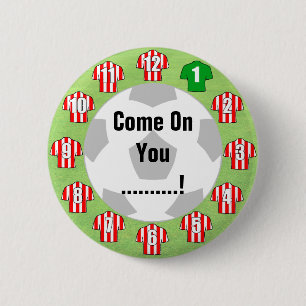 Badge de l'équipe de football avec Chemises rouge
