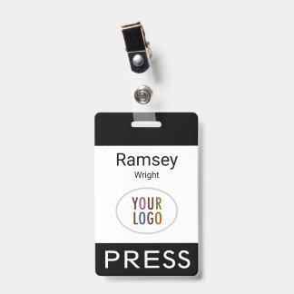 Badge de nom personnalisé avec logo noir moderne