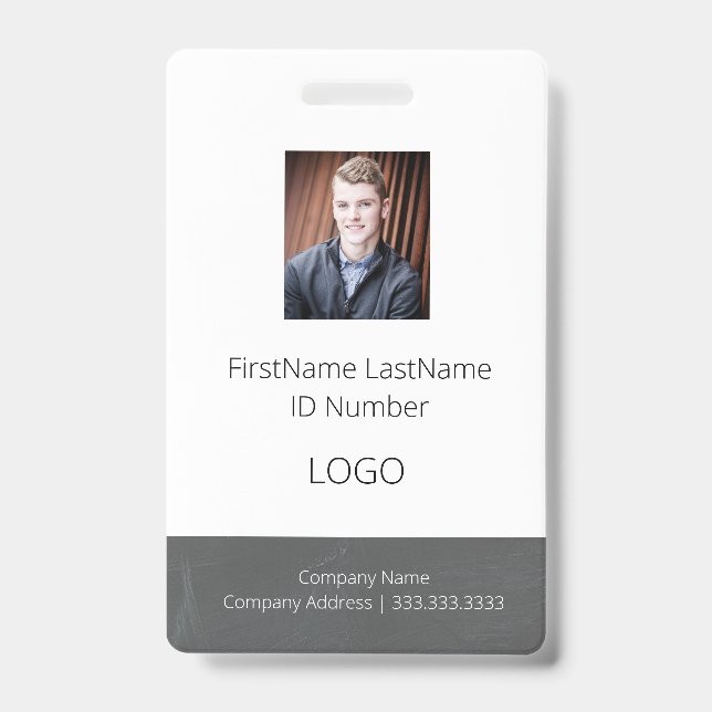 Badge d'employé de tableau noir avec code-barres (Avant)