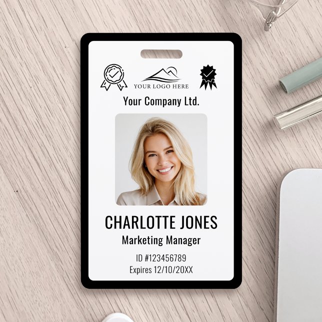 Badge d'identification personnalisée de l'employé  (Créateur téléchargé)