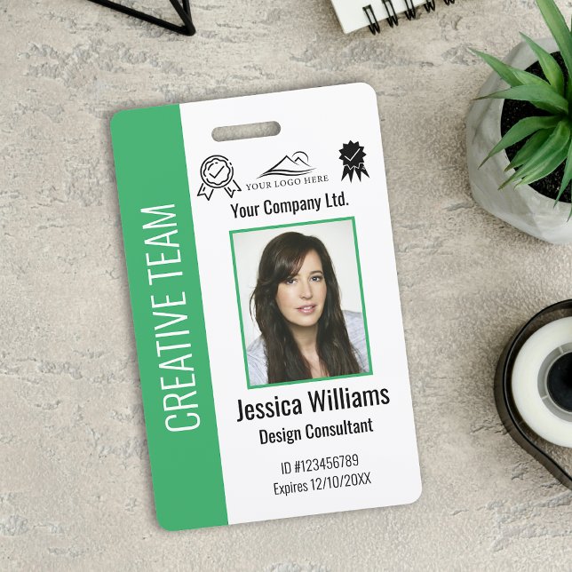 Badge d'identification personnalisée de l'employé  (Créateur téléchargé)