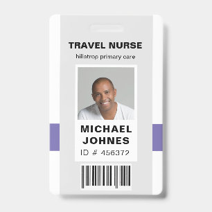 Badge étiquette nominative avec code-barres pour employé