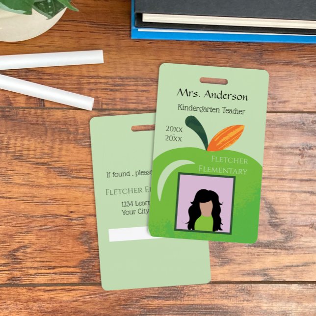 Badge Insigne d'ID photo verticale de la pomme verte Edu (Educator green apple vertical photo ID badge .)
