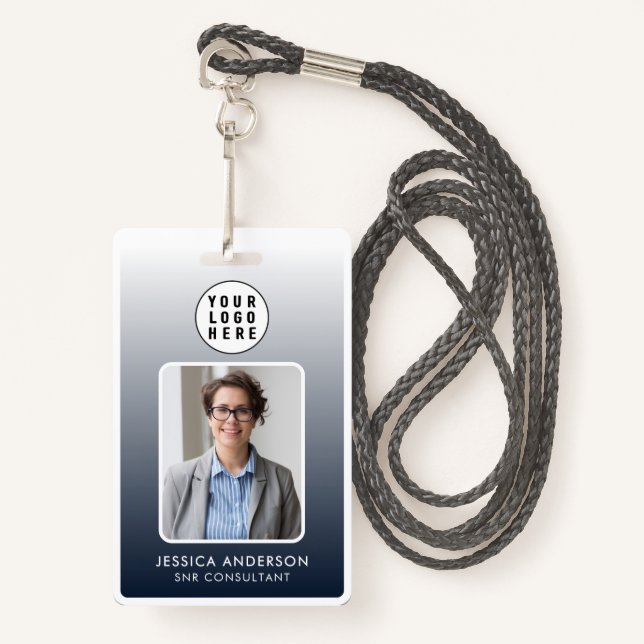 Badge Logo photo de l'employé | Dégradé bleu de la marin (Devant avec lanière)