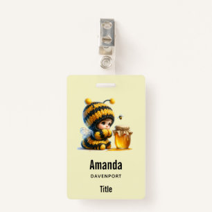 Badge Mignonne fille en costume d'abeille avec miel