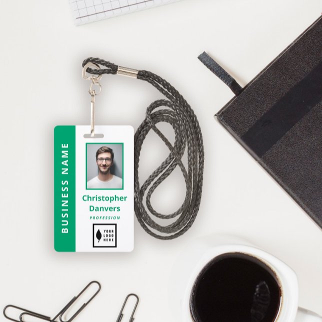 Badge Nettoyer le blanc vert Ajouter votre logo Employé  (Créateur téléchargé)