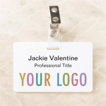 Badge personnalisé en plastique rigide avec mousqu