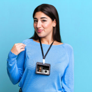 Badge Scanner personnalisé avec code-barres et nom de lo
