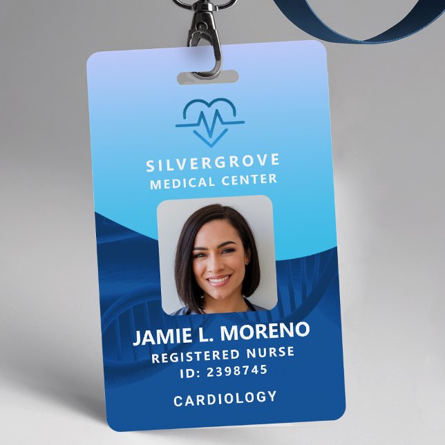 Badge Soins de santé Médicale Coeur Logo Bleu Photo Infi (nurse id badge custom hospital clinic medical office clinic center wellbeing blue ekg logo photo qr)