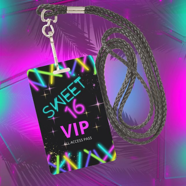 Badge Sweet sixteen Neon Glow ID760 (Créateur téléchargé)