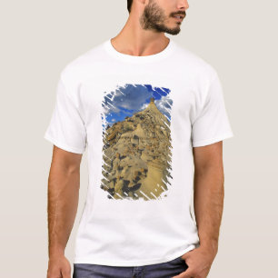 Badlands formations at Dinosaur Provincial Park 5 T-Shirt