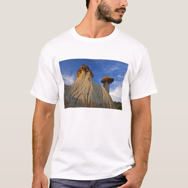 Badlands formations at Makoshika State Park in T-Shirt (Front)