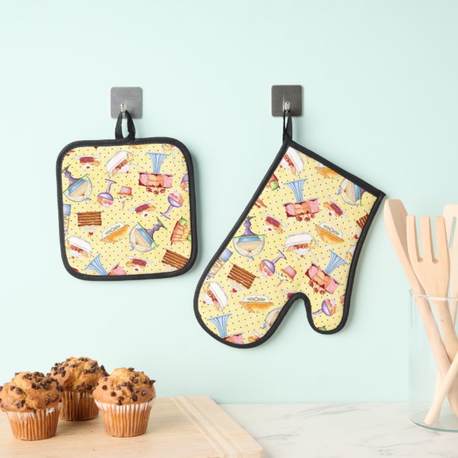 Bake Sale Sweets Yellow Polka Dot Background Oven Mitt & Pot Holder Set (Insitu(Hanging))