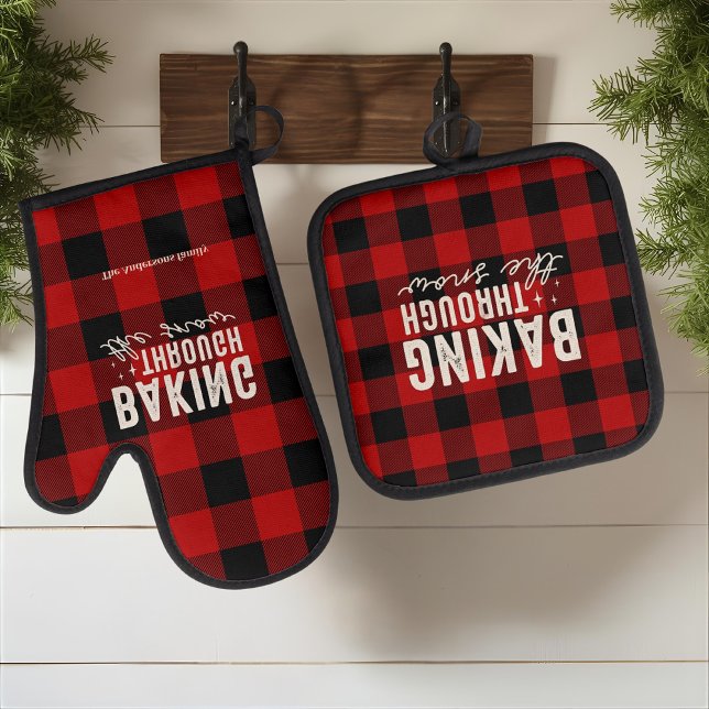 Baking Through the Snow Buffalo Oven Mitt & Pot Holder Set (Creator Uploaded)