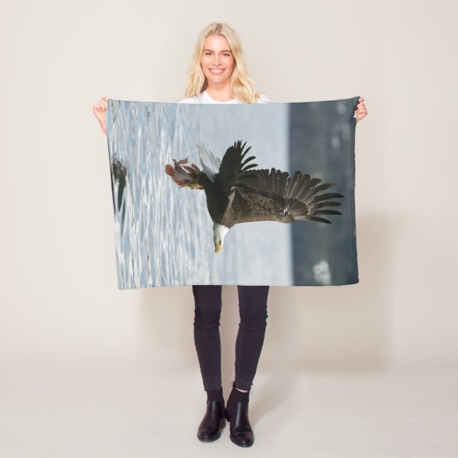 Bald Eagle Fish Retrieval Fleece Blanket (In Situ)