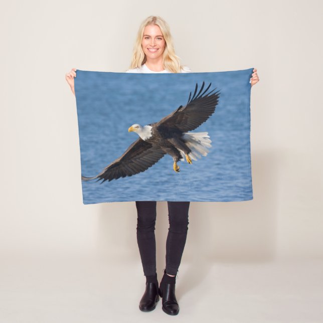 Bald eagle in flight fleece blanket (In Situ)