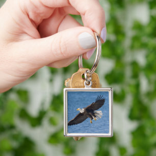Bald eagle in flight keychain