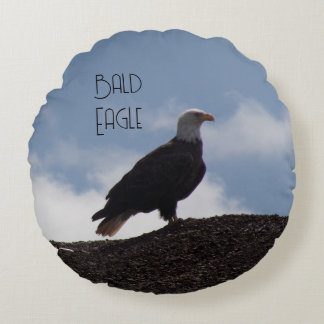 Bald Eagle/Turkey Vulture Round Pillow