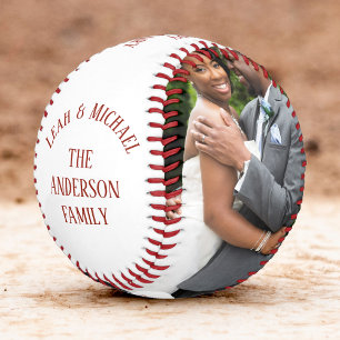 Balle De Baseball Jeune couple marié mariage joyeux anniversaire