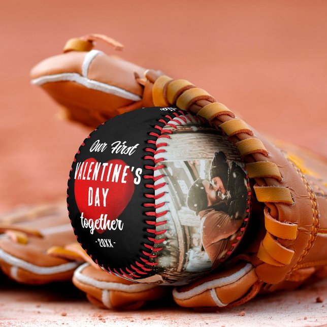 Balle De Baseball Red Heart Our First Valentine's Together 2 Photo (Créateur téléchargé)